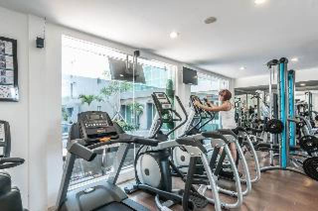 Desportos y Entretenimento