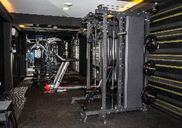 Desportos y Entretenimento