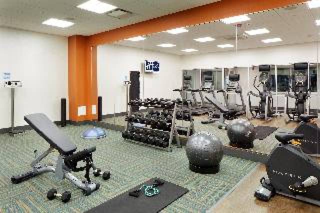 Desportos y Entretenimento