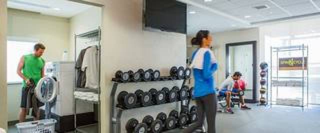 Desportos y Entretenimento