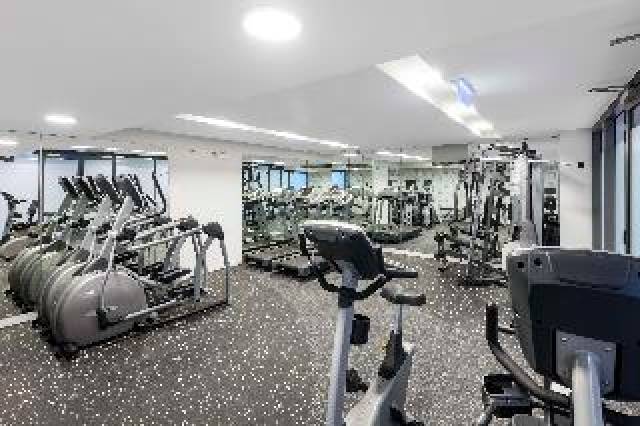 Desportos y Entretenimento
