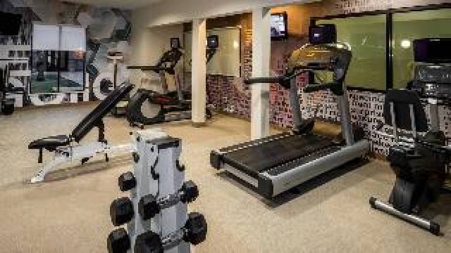 Desportos y Entretenimento