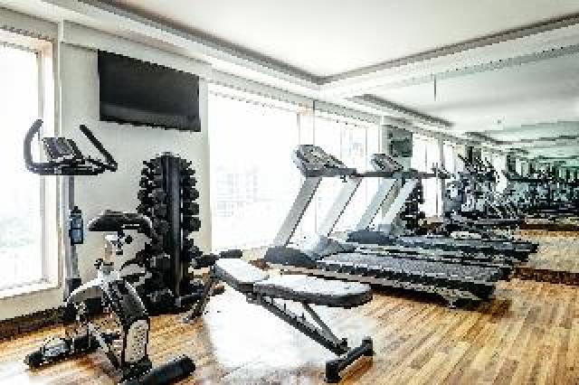 Desportos y Entretenimento