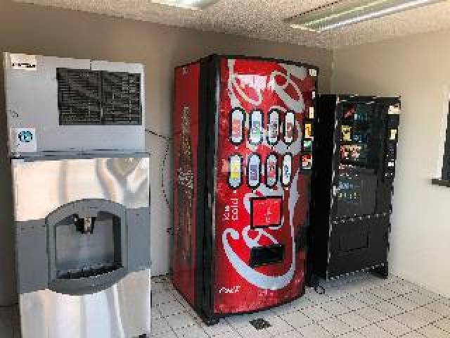 Desportos y Entretenimento