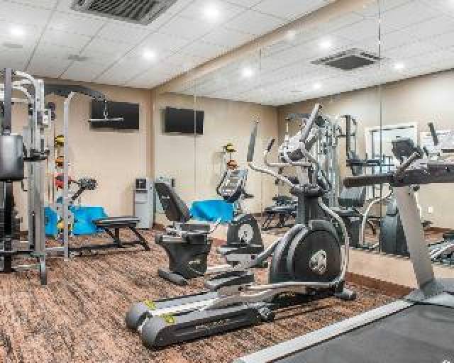 Desportos y Entretenimento