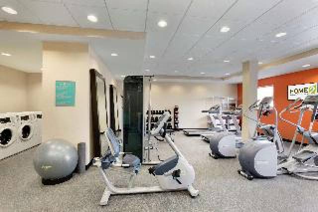 Desportos y Entretenimento