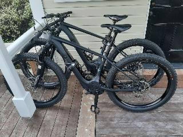 Desportos y Entretenimento