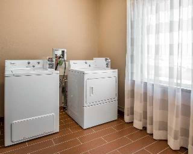 Desportos y Entretenimento