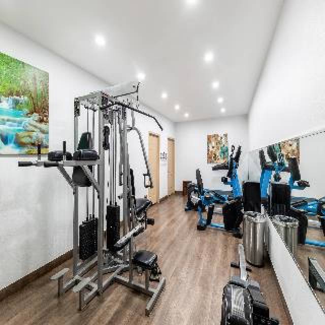 Desportos y Entretenimento