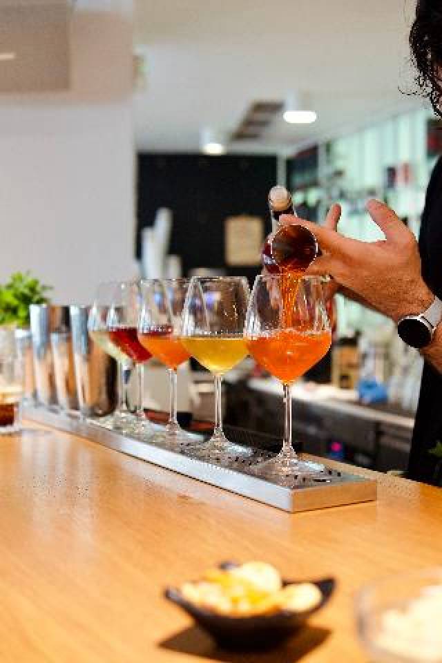 Bar