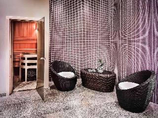 Desportos y Entretenimento