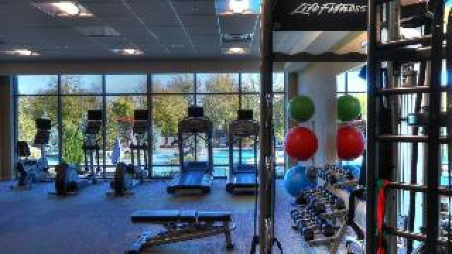 Desportos y Entretenimento
