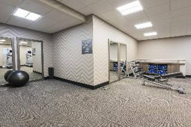 Desportos y Entretenimento