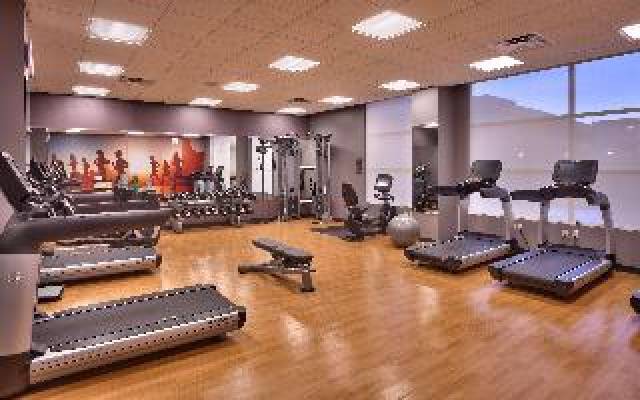 Desportos y Entretenimento