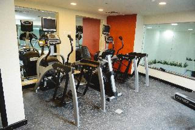 Desportos y Entretenimento