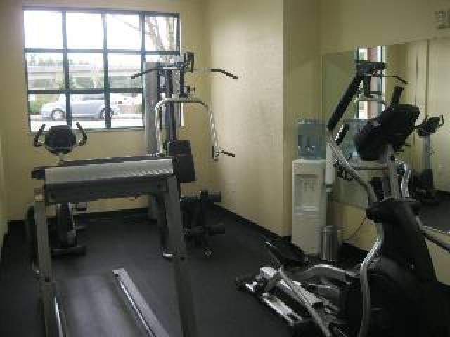Desportos y Entretenimento