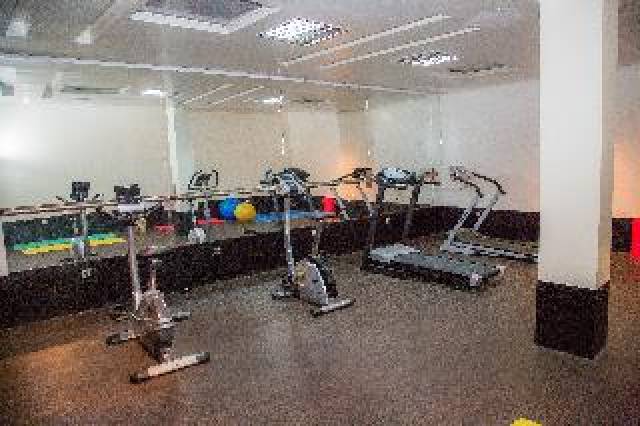 Desportos y Entretenimento