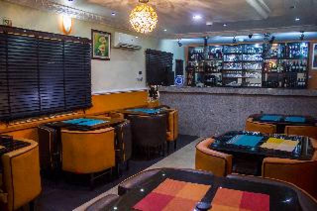Bar