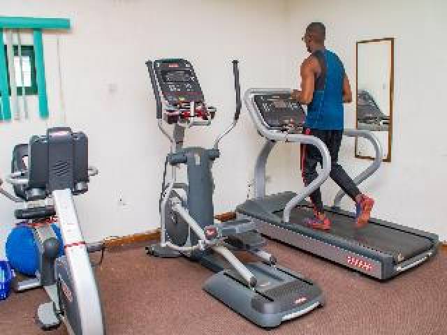 Desportos y Entretenimento