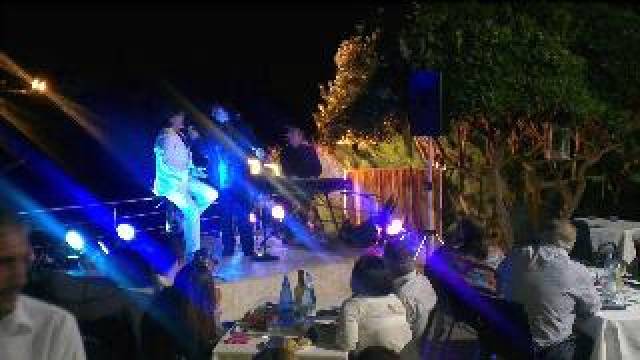 Desportos y Entretenimento