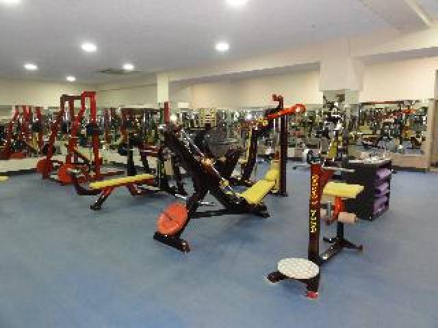 Desportos y Entretenimento