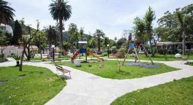 Desportos y Entretenimento
