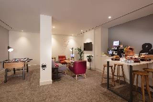 Desportos y Entretenimento