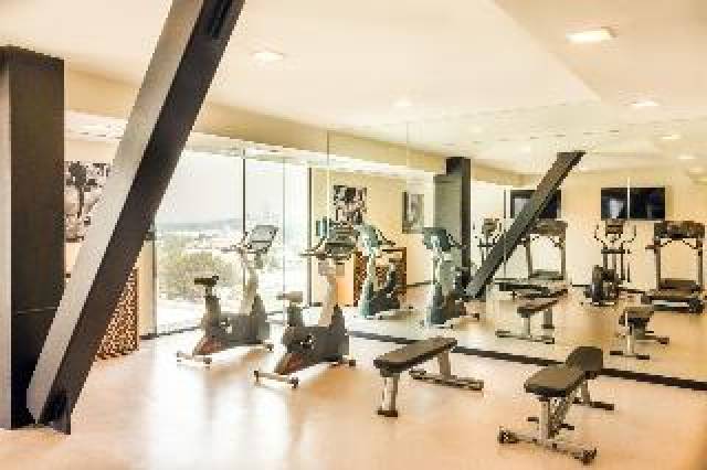 Desportos y Entretenimento