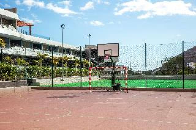 Desportos y Entretenimento
