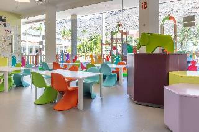 Desportos y Entretenimento