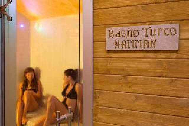 Desportos y Entretenimento