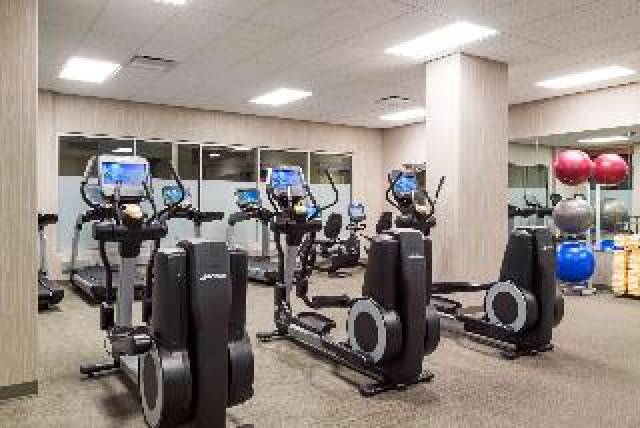 Desportos y Entretenimento