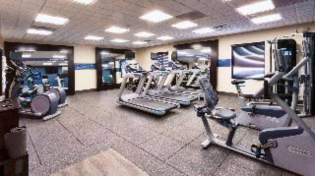 Desportos y Entretenimento