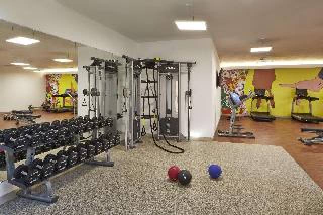 Desportos y Entretenimento