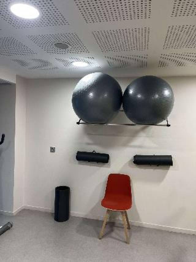 Desportos y Entretenimento