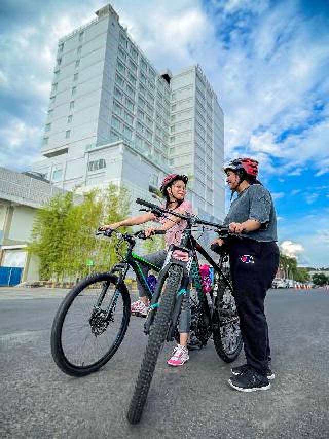 Desportos y Entretenimento