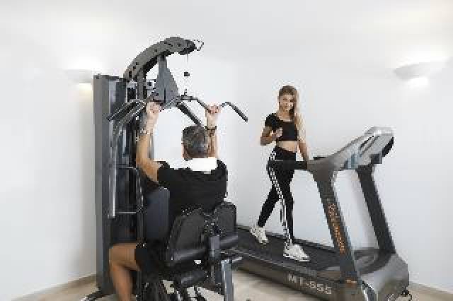 Desportos y Entretenimento