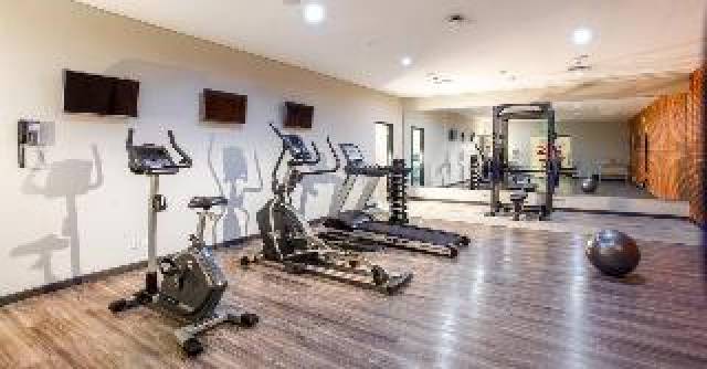 Desportos y Entretenimento