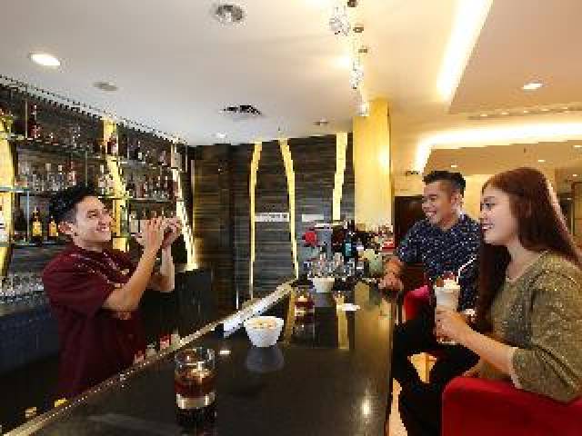 Bar
