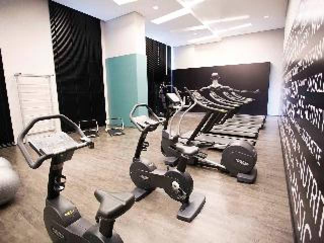 Desportos y Entretenimento