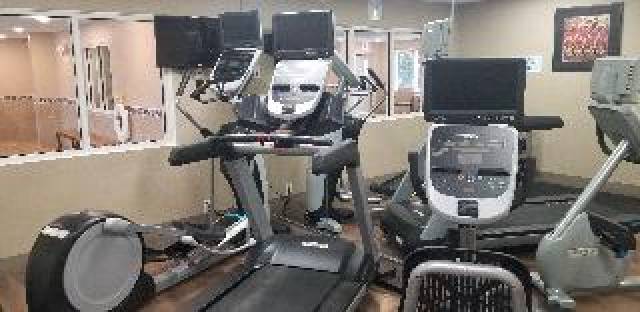 Desportos y Entretenimento