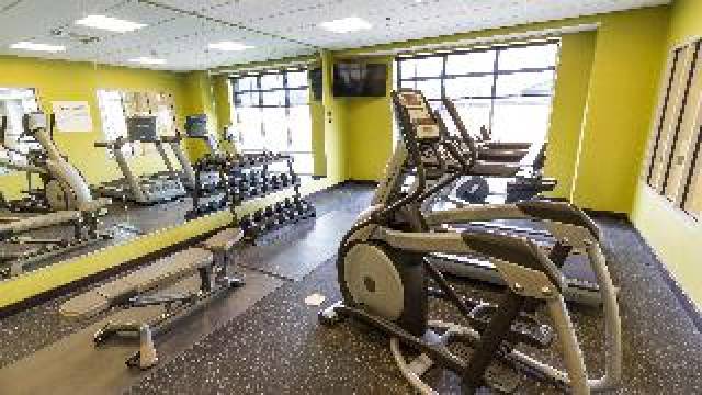Desportos y Entretenimento