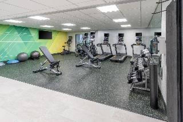 Desportos y Entretenimento
