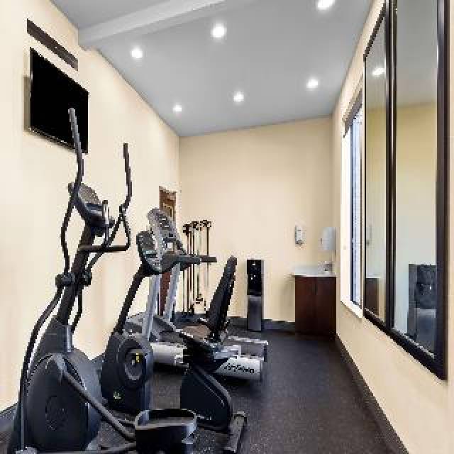 Desportos y Entretenimento