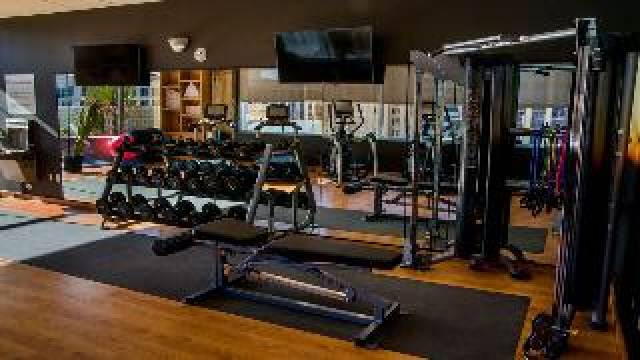 Desportos y Entretenimento