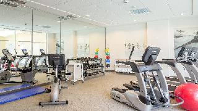 Desportos y Entretenimento