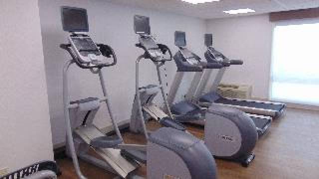 Desportos y Entretenimento