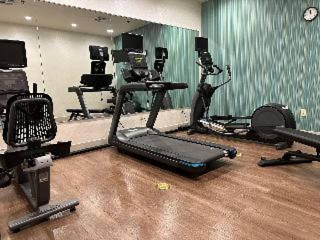 Desportos y Entretenimento