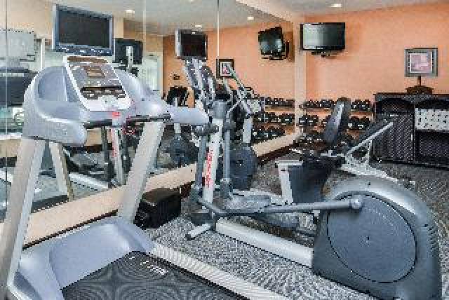 Desportos y Entretenimento