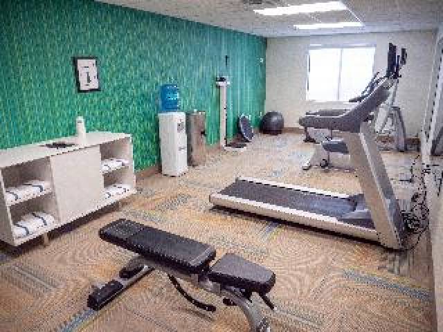 Desportos y Entretenimento